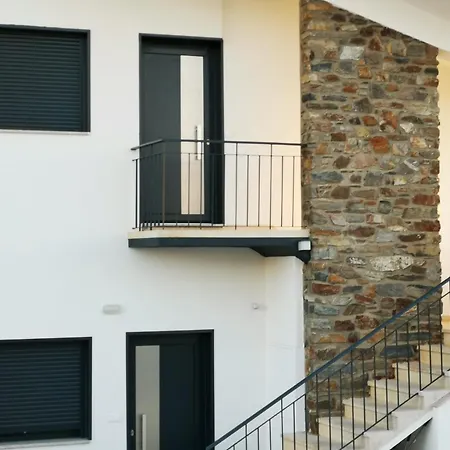 Casa Flipe - C Апартаменты Браганса